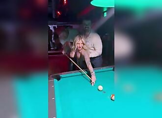 A not difficult and very accessible blonde in a bar