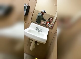 Risky and silent sex in a gas station